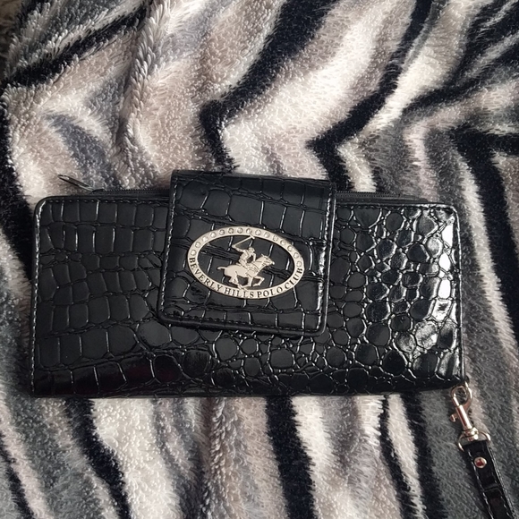 Black wallet /wristlet by Beverly Hills Polo club - Picture 5 of 5